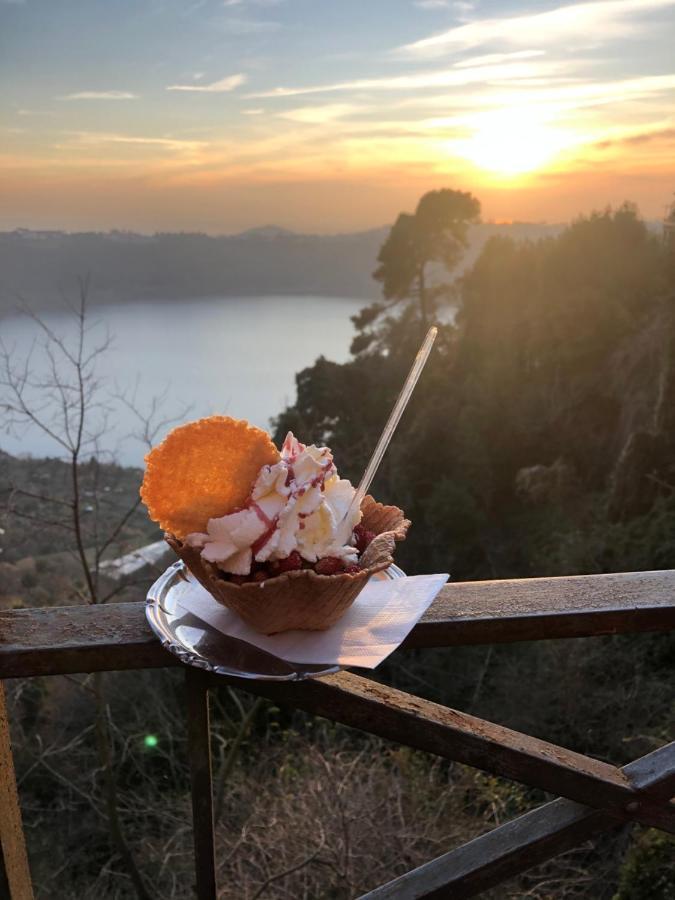 Isola Sul Lago Villa Nemi Buitenkant foto